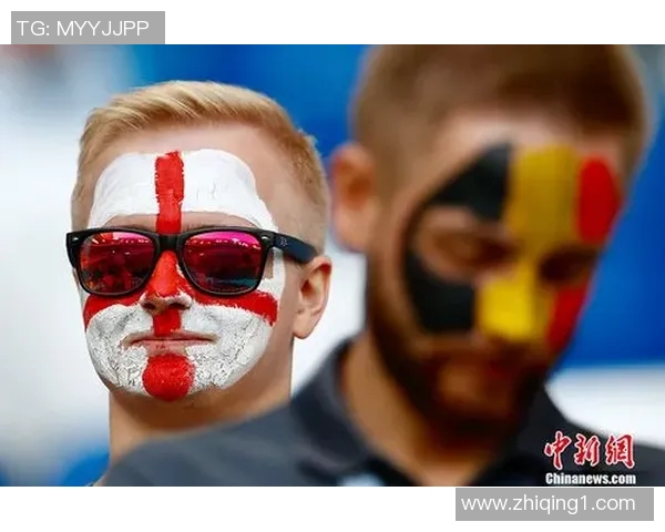 足球明星打手机事件引发热议视频曝光引发球迷热情讨论